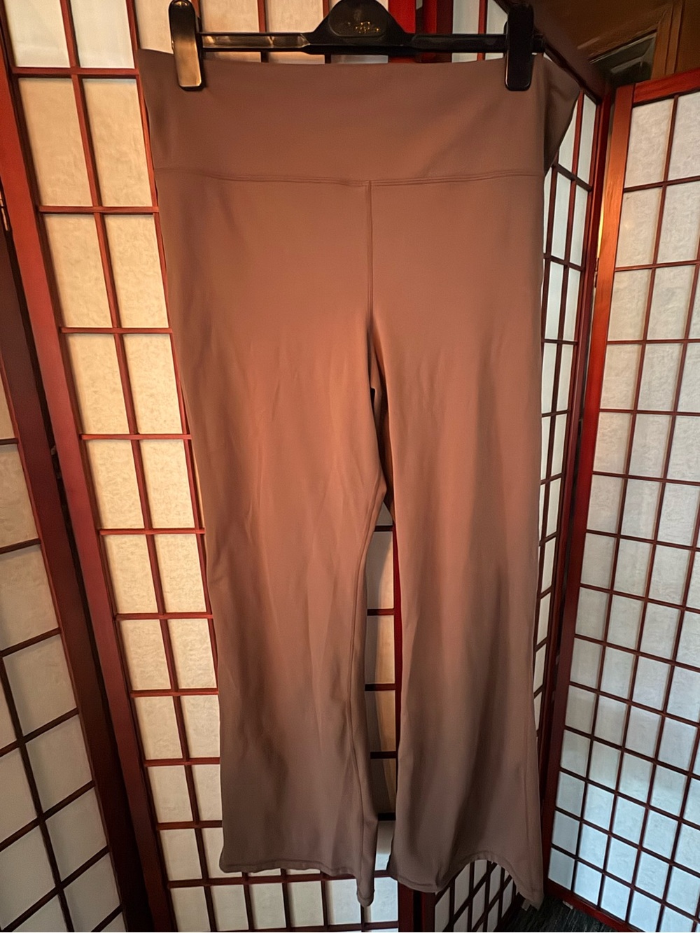 GapFit Sky High Rise Women's High-Waist Flare Leg Active Pants - Taupe
